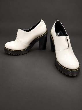 Dr. Martens Cordelia White Slip-On Heeled Shoes Women’s US 8 Chunky Lug Sole
